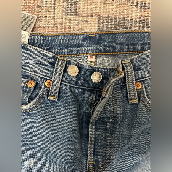 Levi Jeans - Picture 3 of 6